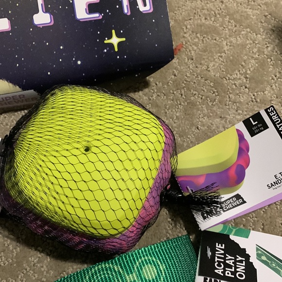 Bark Super Chewer Toys - Playlien Alien Theme - Picture 4 of 5